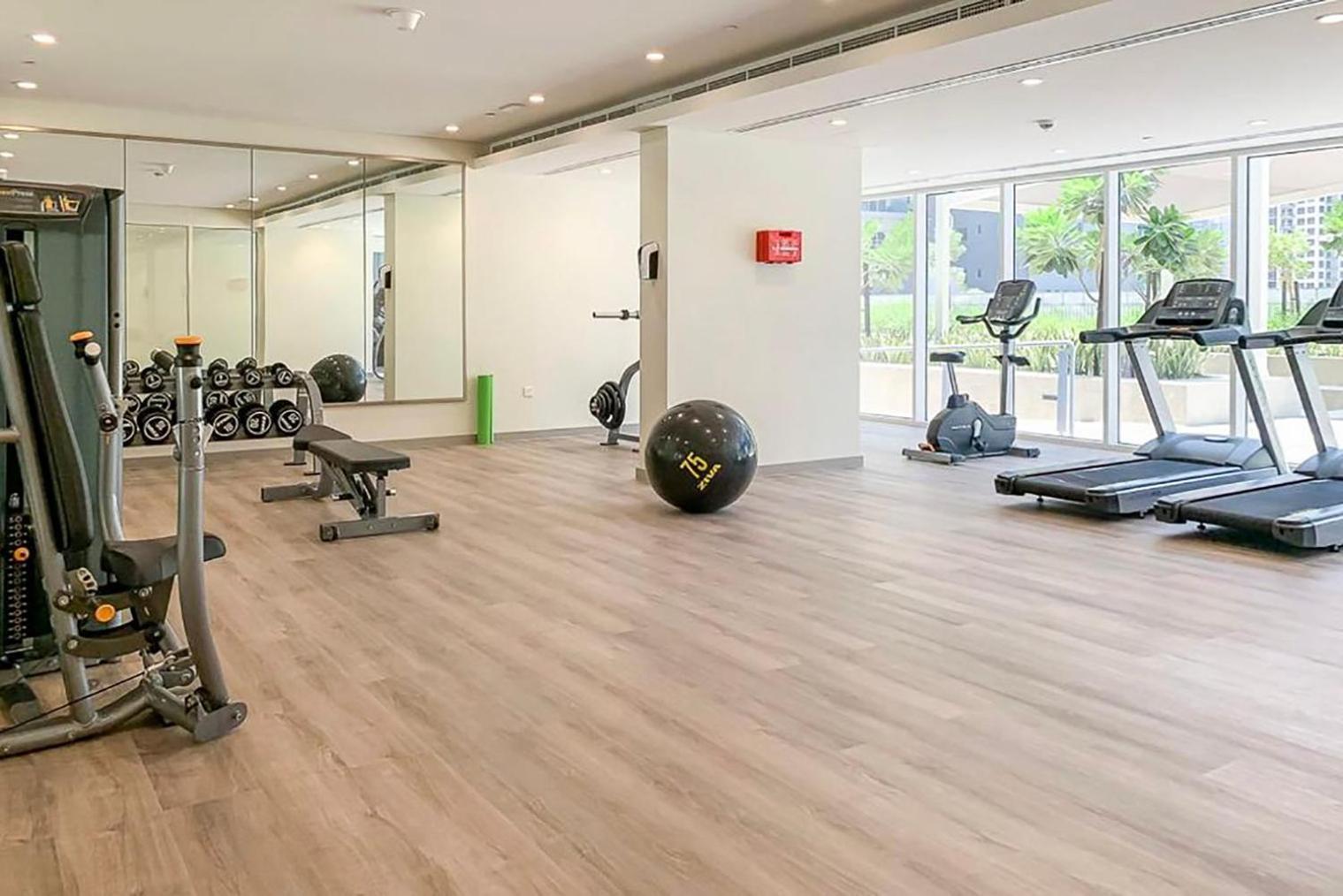 Blueground Vera Residences Bk View Pool Gym Dxb-1263 Apartment Dubai